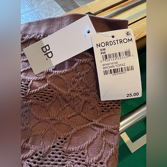 BP Textured Floral Tube Top, size S/M NWT - Picture 4 of 5